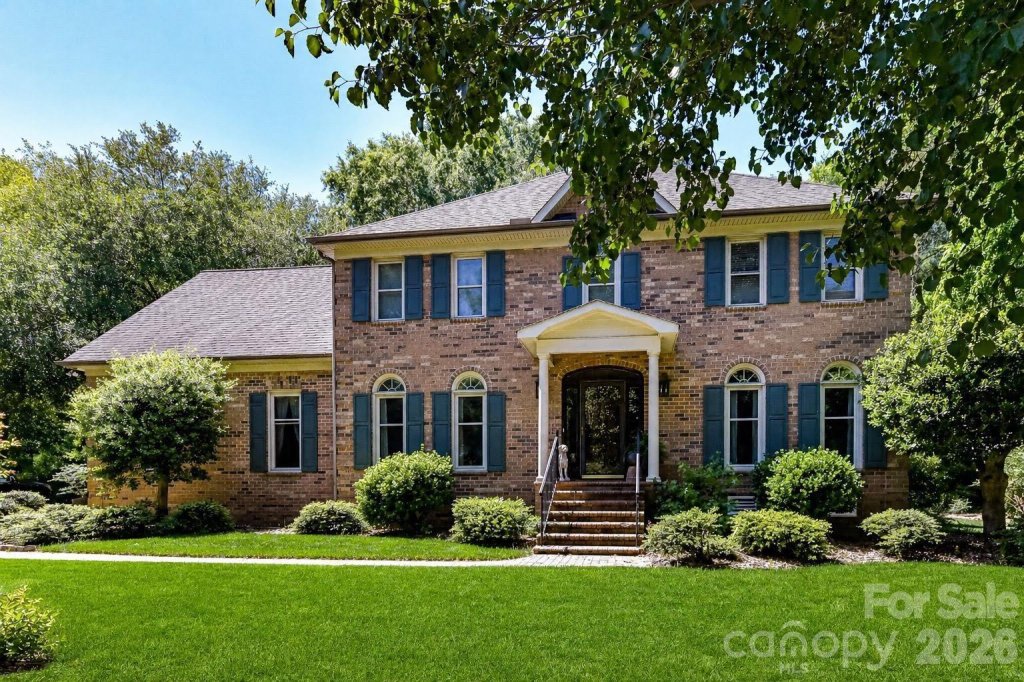 Carriage Downs, Concord community