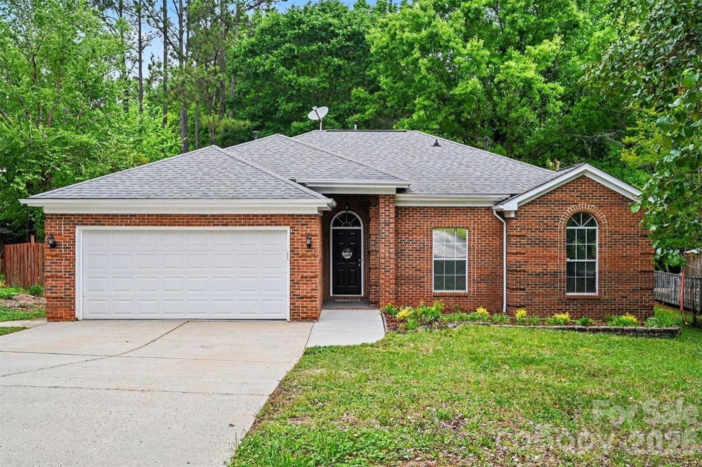 Danby, Pineville community