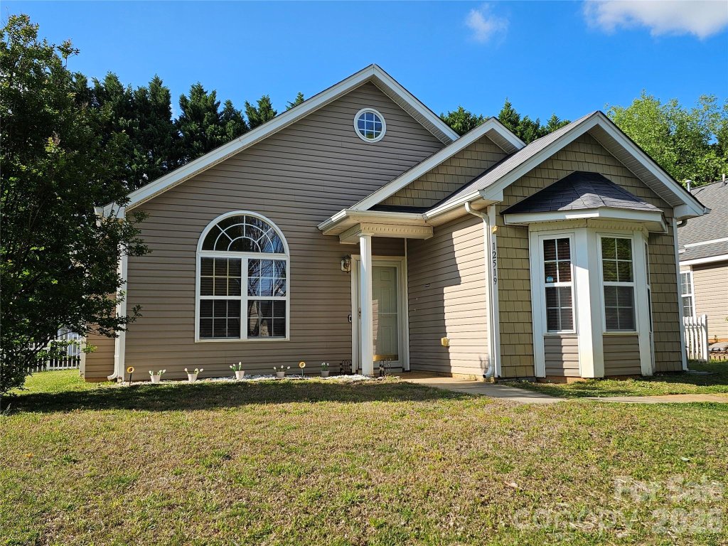 Shelton Ridge, Huntersville community
