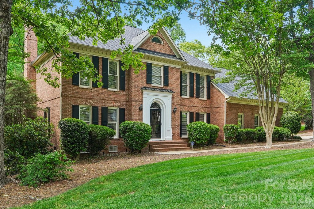 5325 Chiltern Hills Trail