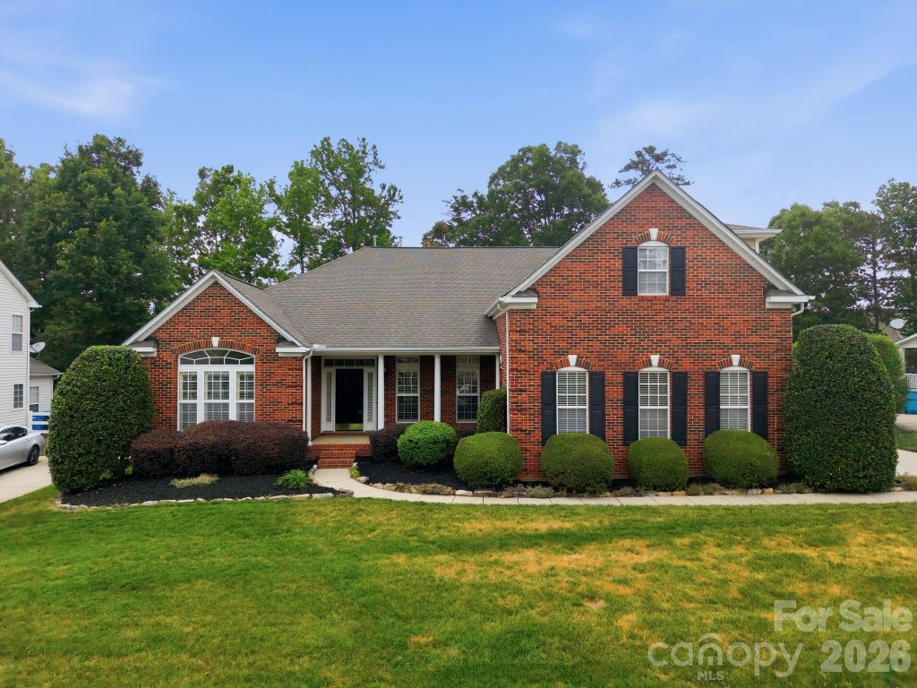 Chestnut, Matthews community