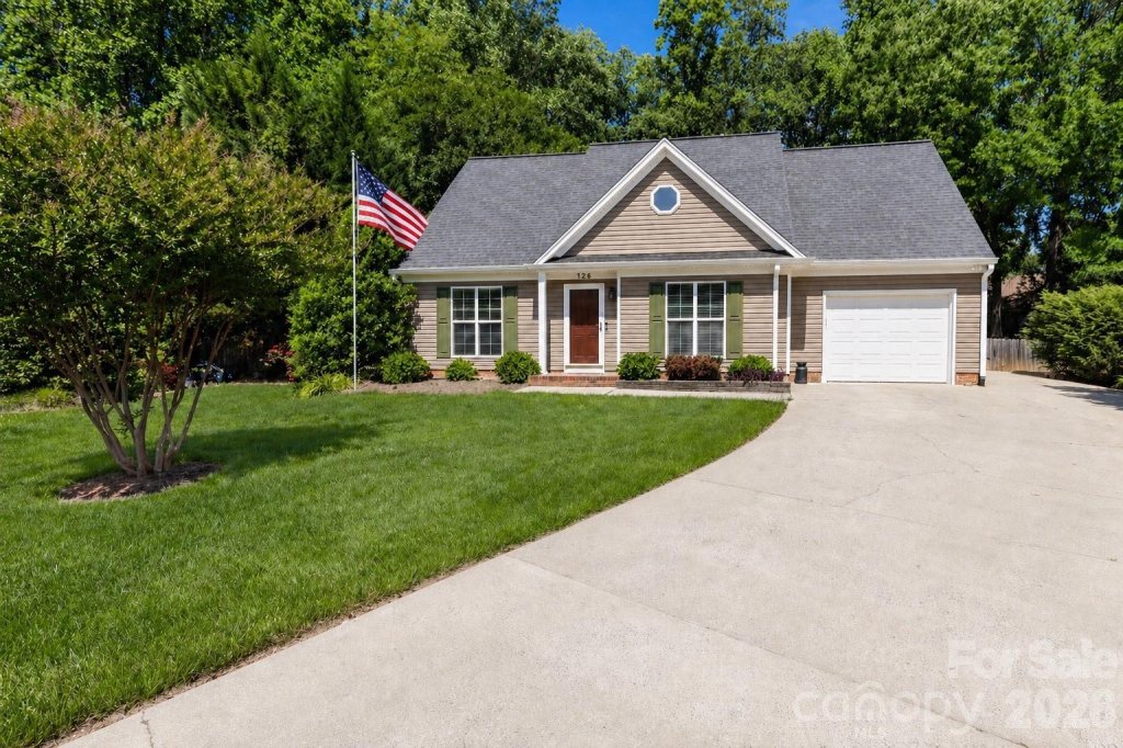 Foxmoor, Mooresville community