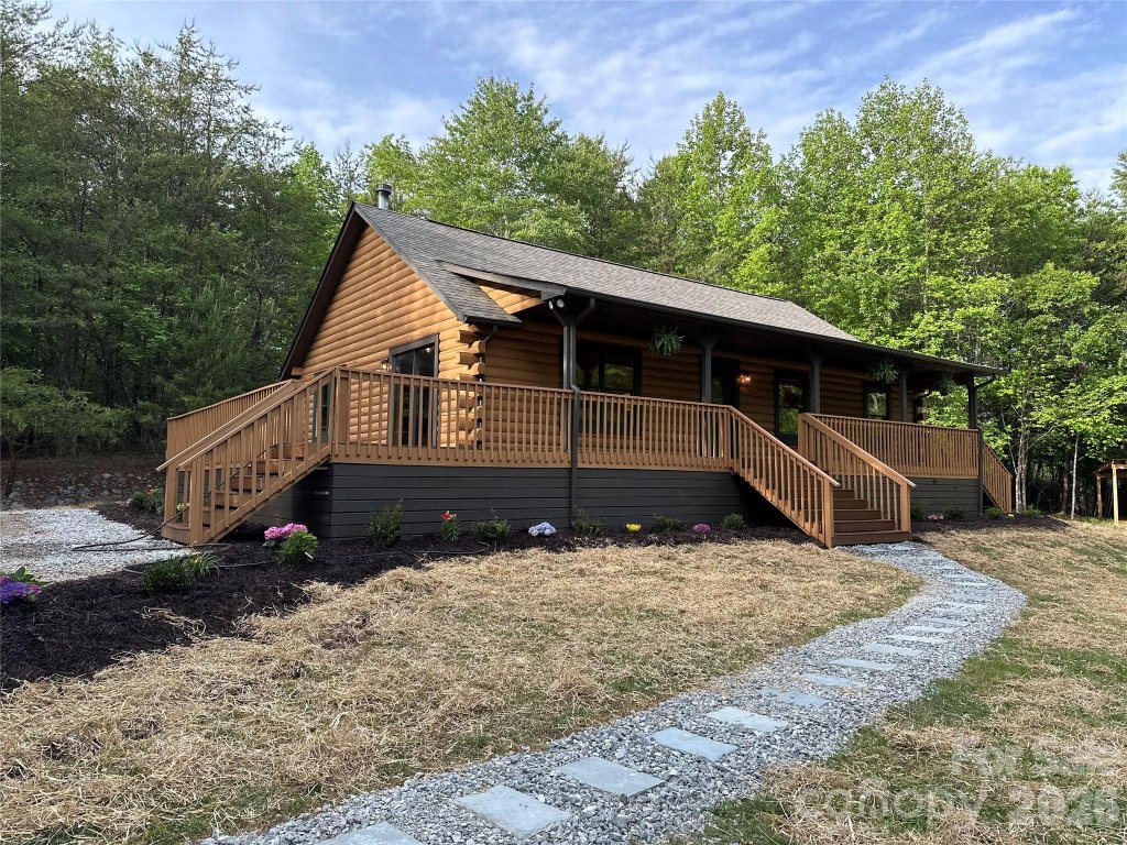 Cascades Estate, Nebo community