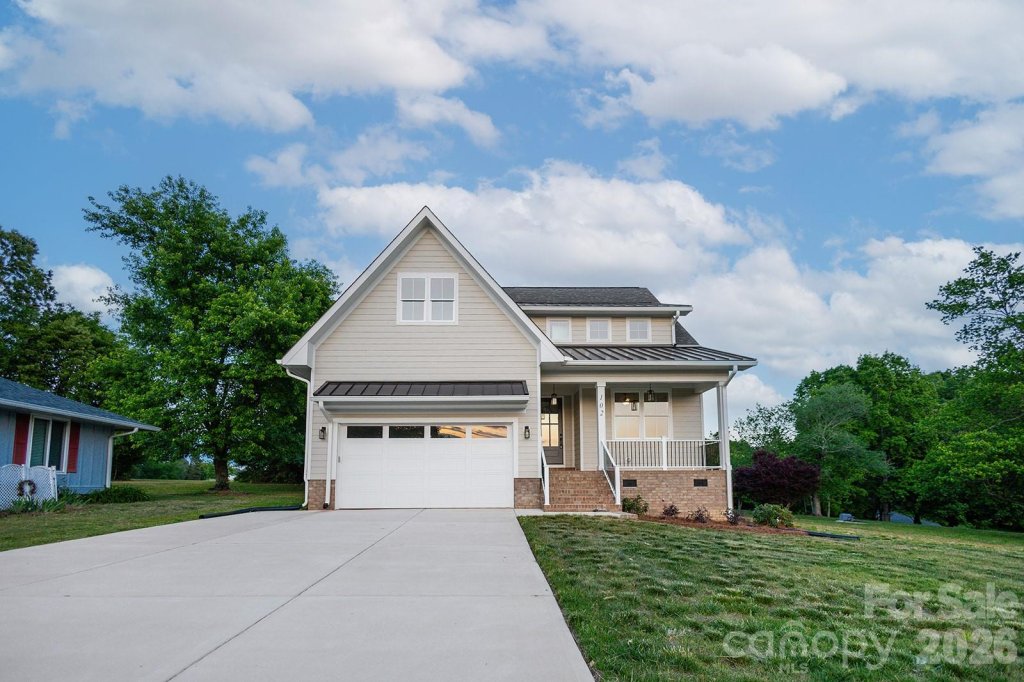 102 Starmount Drive
