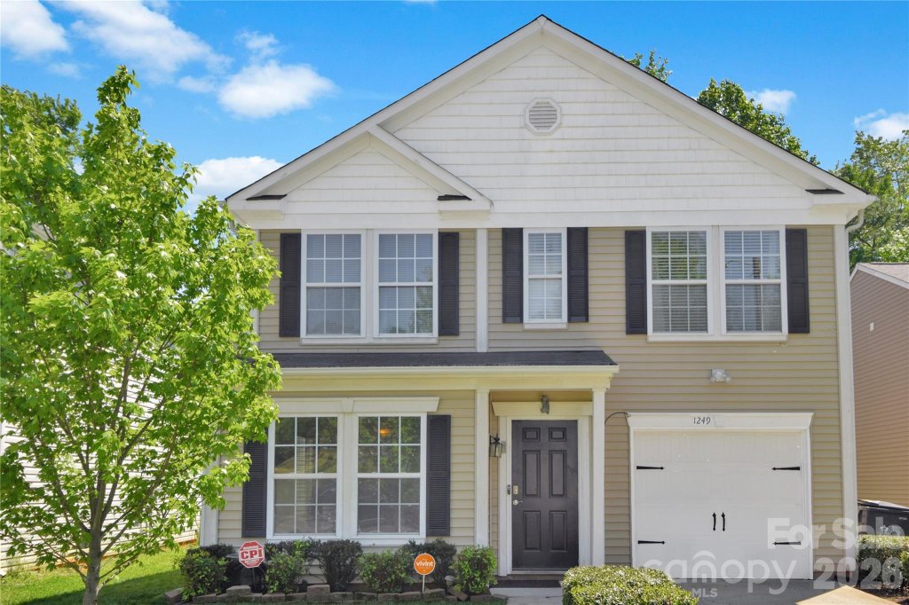 Brighton, Charlotte community