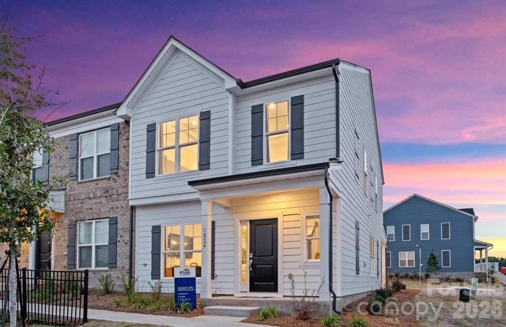 2100 Cobble Court