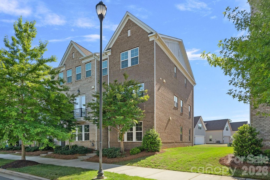 11523 Red Rust Lane