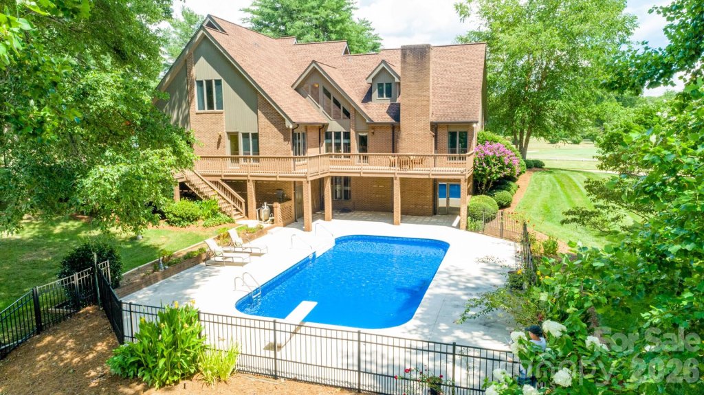 536 Innisbrook Drive