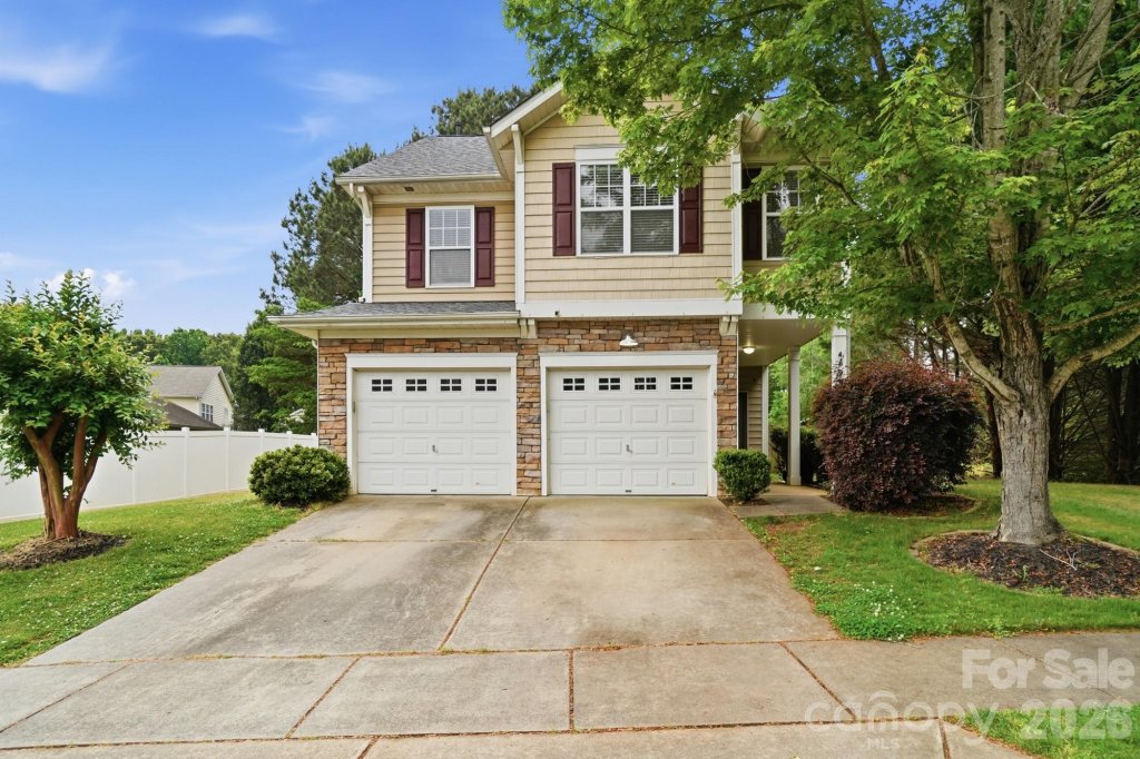 Ridge Pointe, Rock Hill community