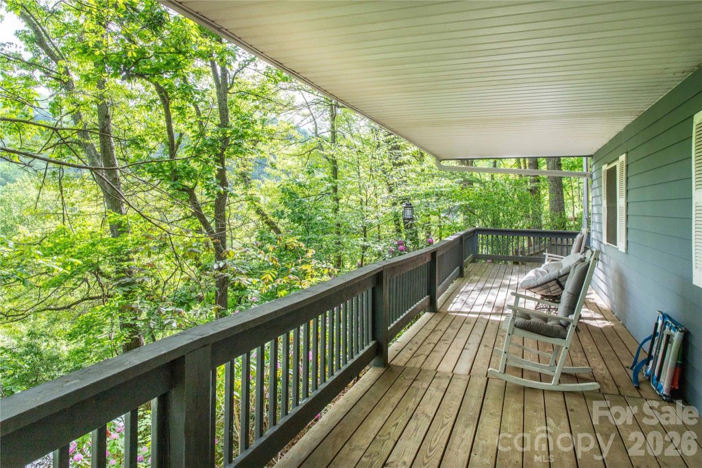 115 Knoll Ridge Lane