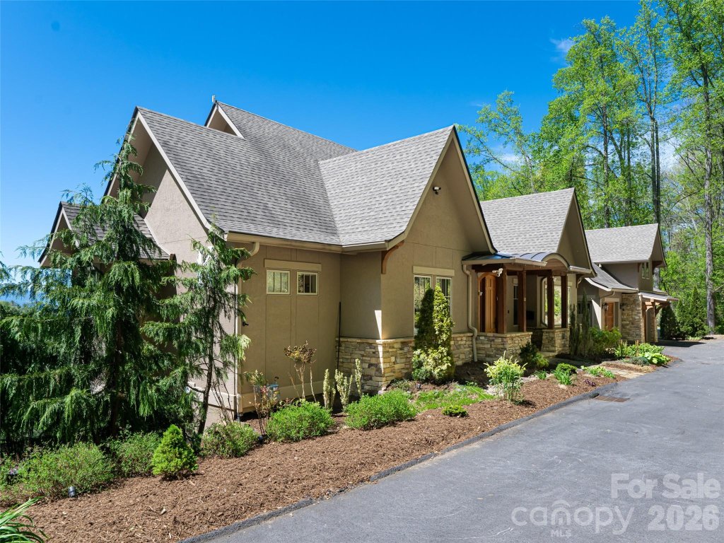 32 Timberwolf Court