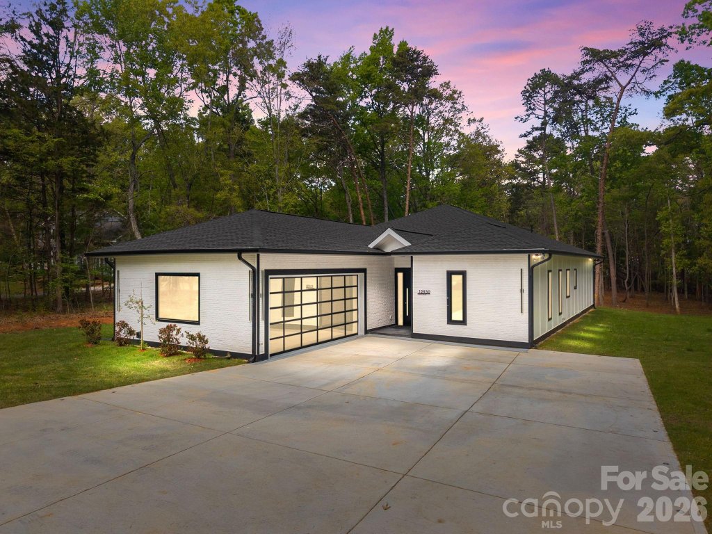 Steele Creek, Charlotte community