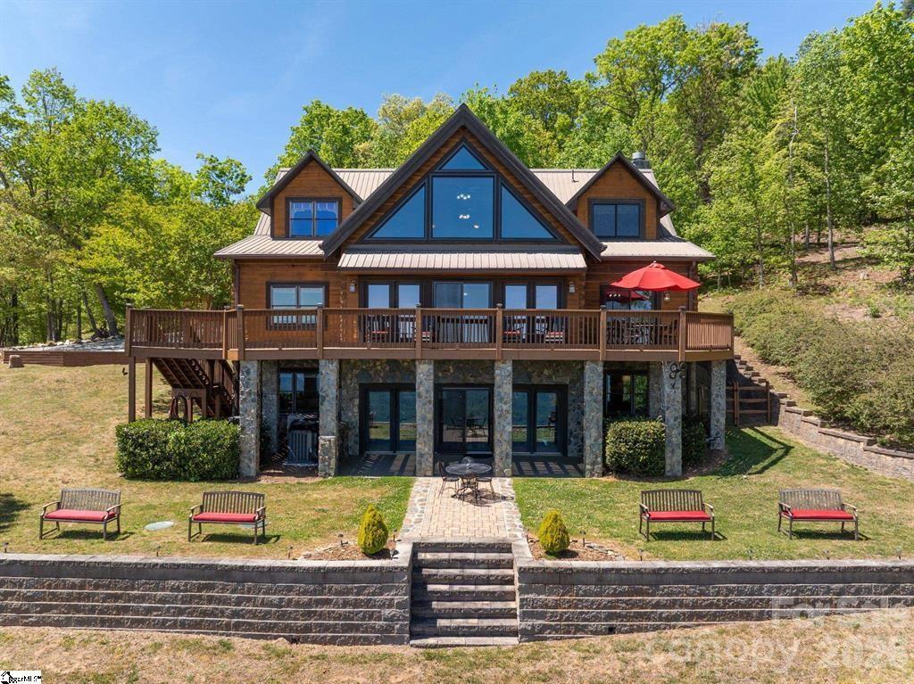 White Oak Mountain, Columbus community