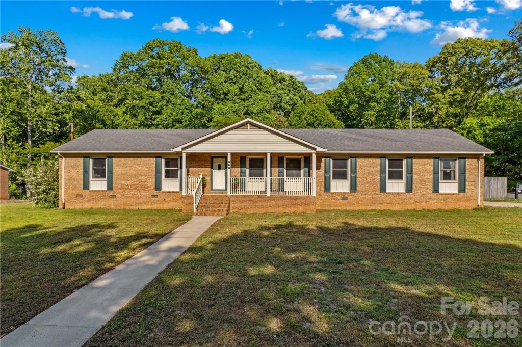 White Oaks, Mooresville community