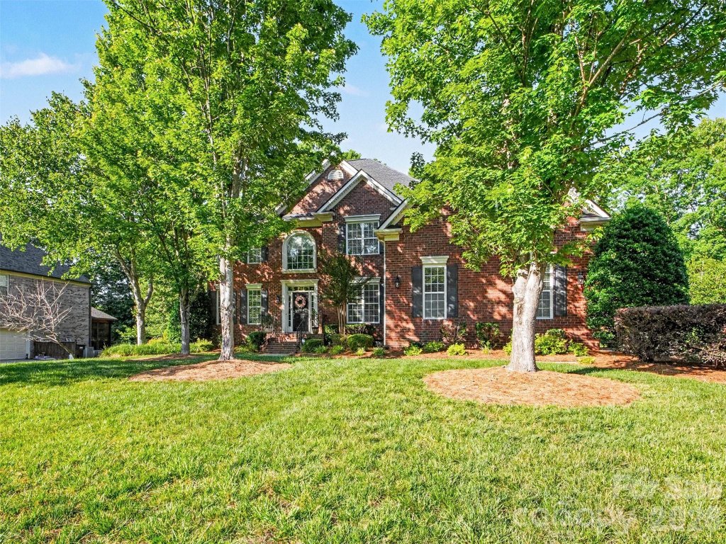 Champion Forest, Waxhaw community