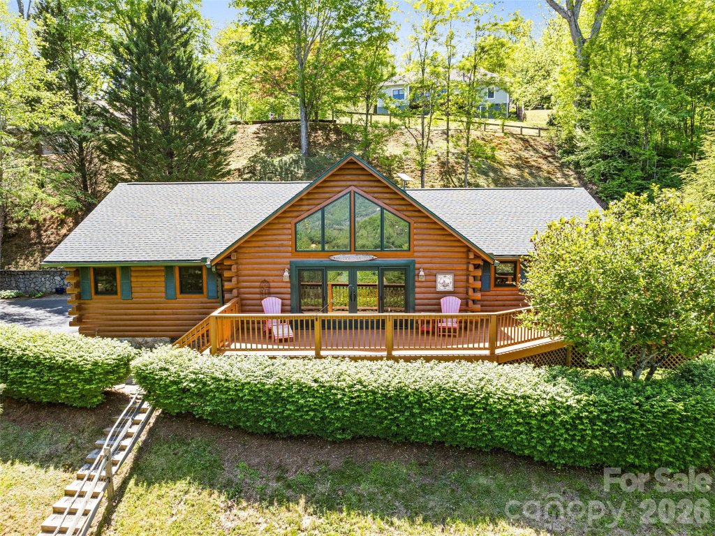 Campbell Mountain Estates, Waynesville community