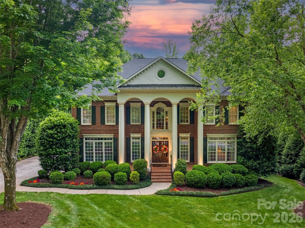 Deerfield Creek, Matthews community