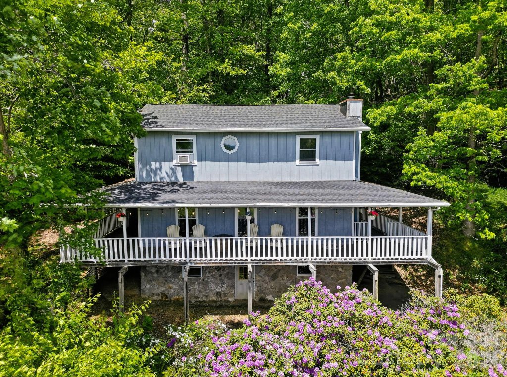 Coleman Mtn Estates, Waynesville community