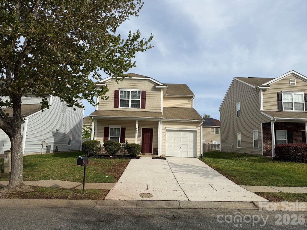 McIntyre, Charlotte community
