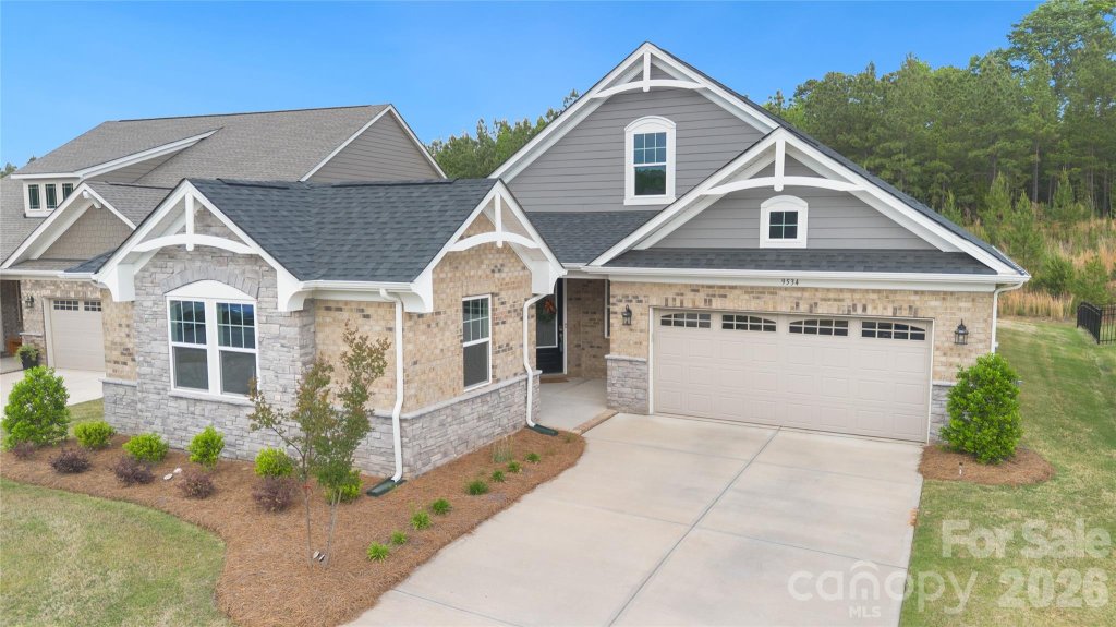 Sonata At Mint Hill, Mint Hill community