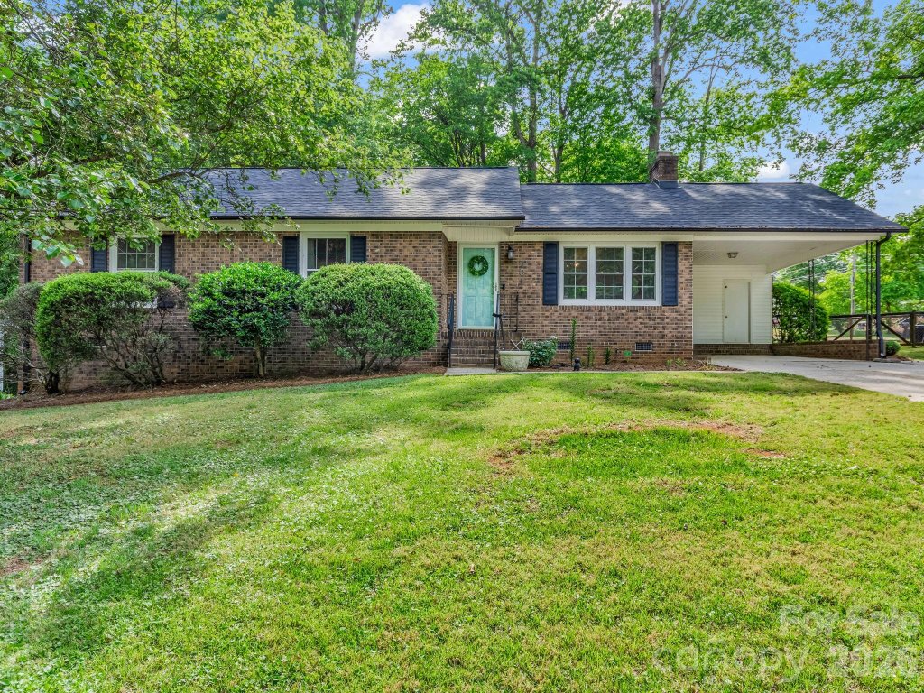 701 Hickory Hill Court