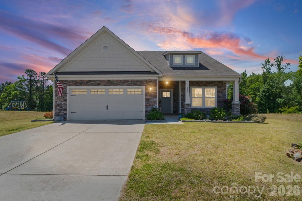 715 Lexington Drive