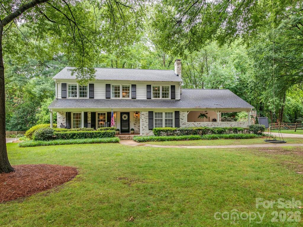 Governors Square, Charlotte community