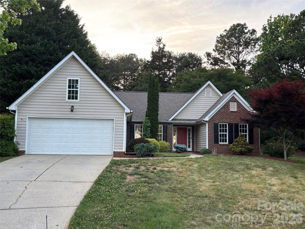 450 Glencrest Drive