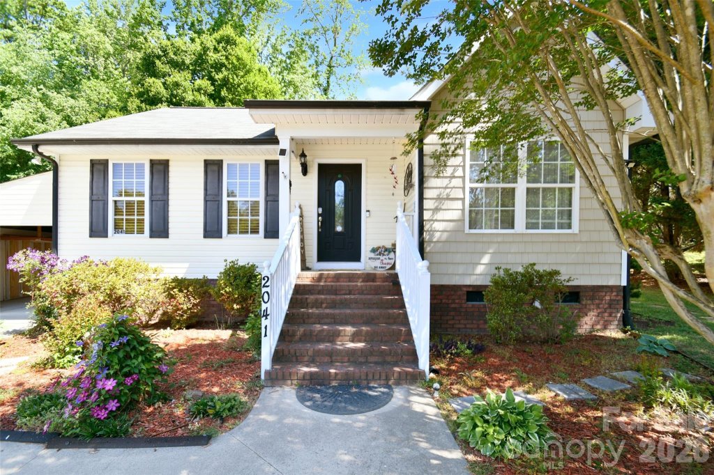 2041 Brantley Creek Drive