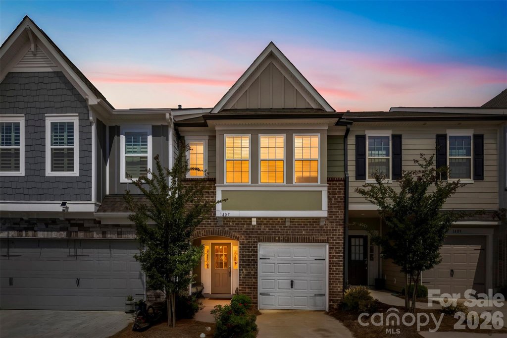 1407 Crest Creek Court