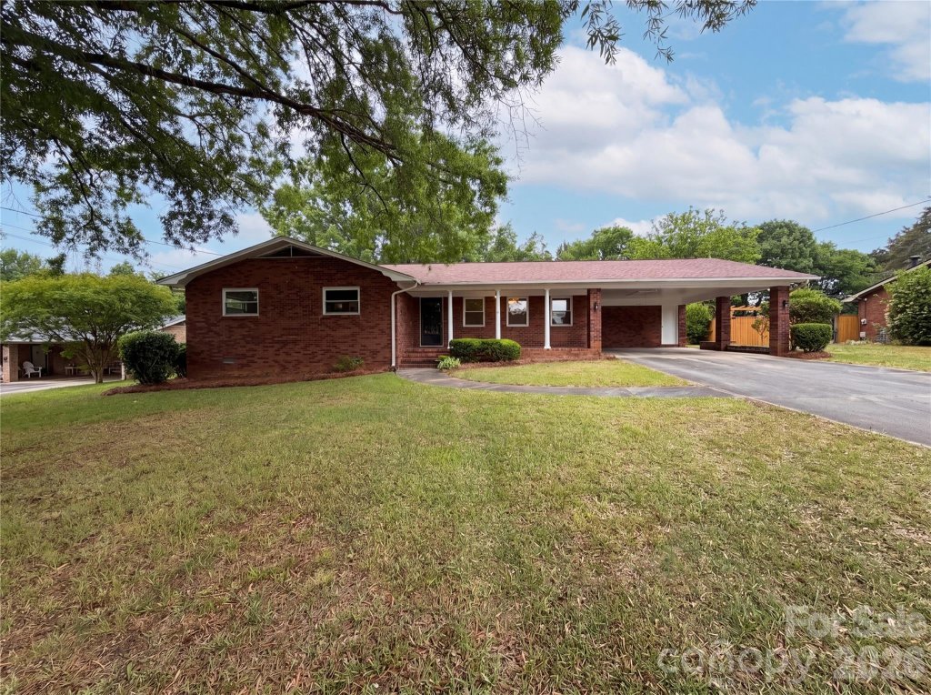 128 Greenview Drive