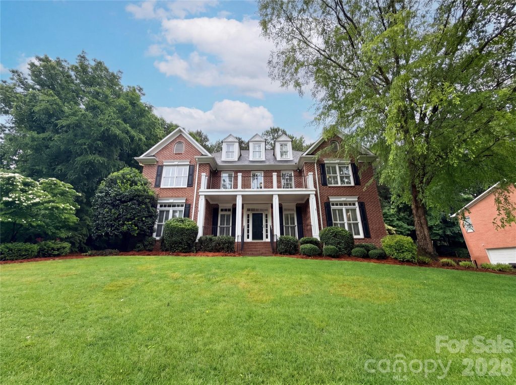 Deerfield Creek, Matthews community