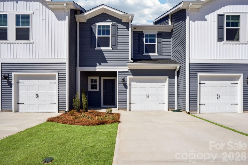 9044 Foggy Brook Loop