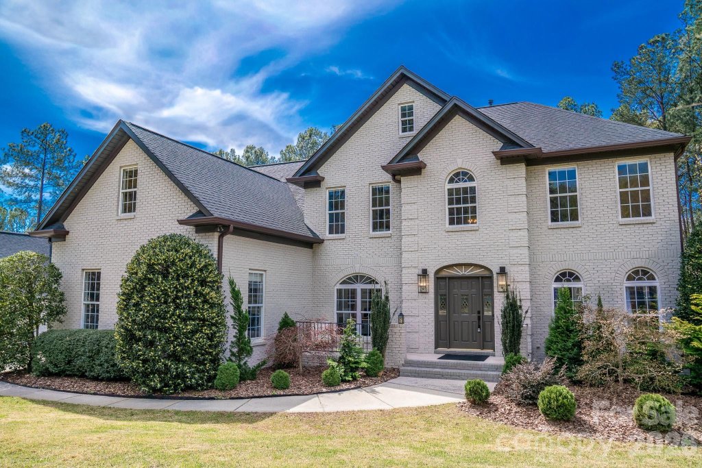 8022 Silver Jade Lane