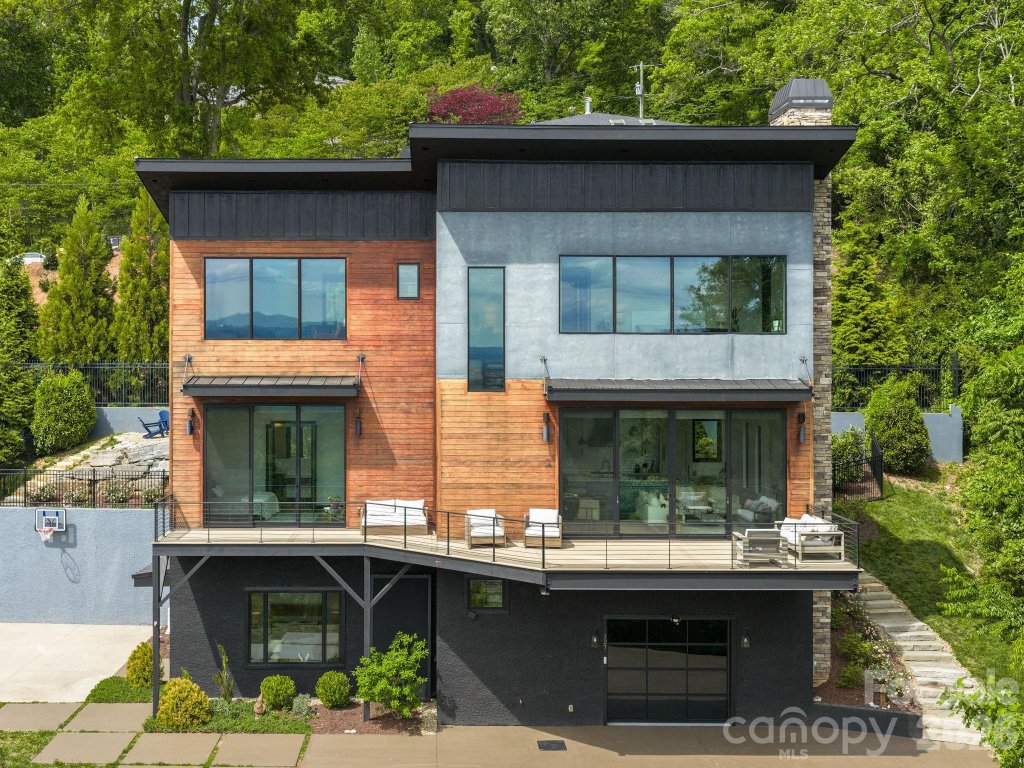 Kimberly Heights, Asheville community