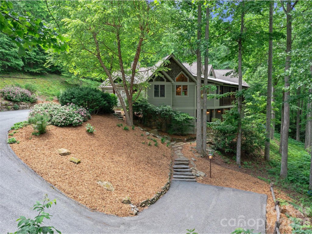 71 Chestnut Hill Road
