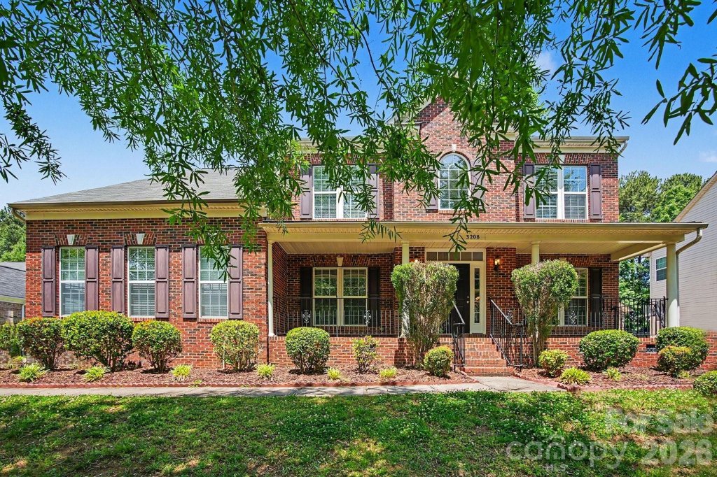 3208 Bur Oak Drive