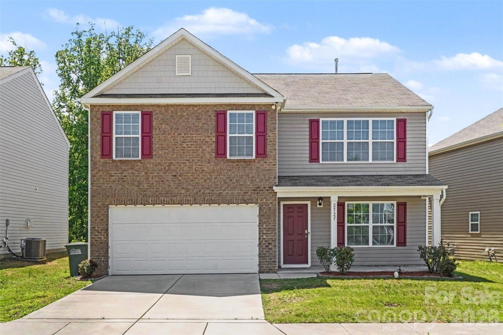Spencer Mountain Village, Dallas community
