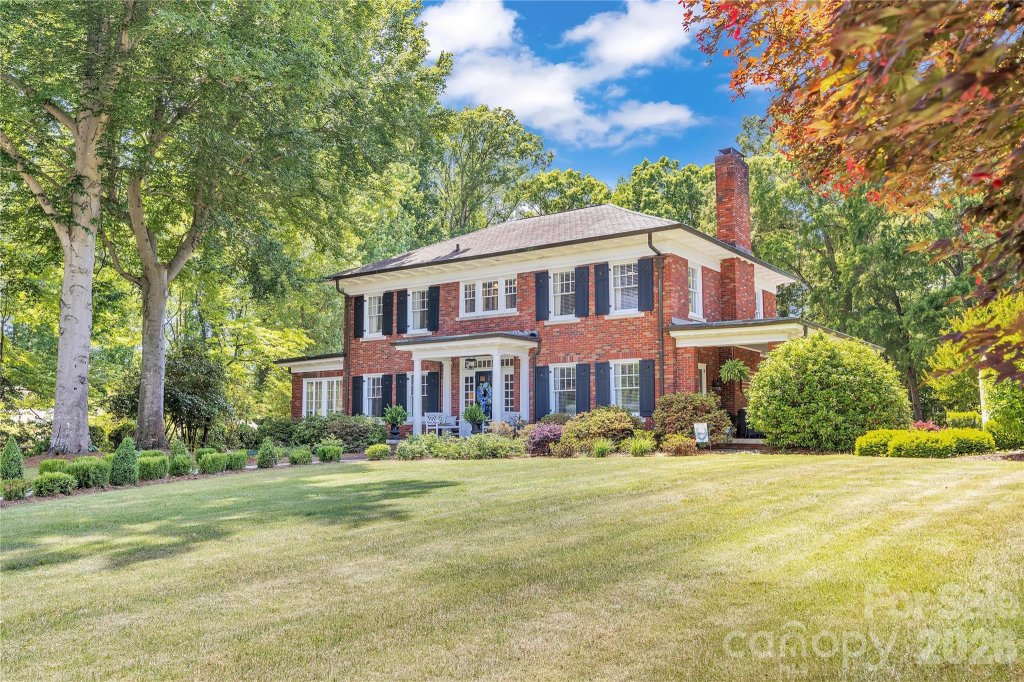 Milford Hills, Salisbury community