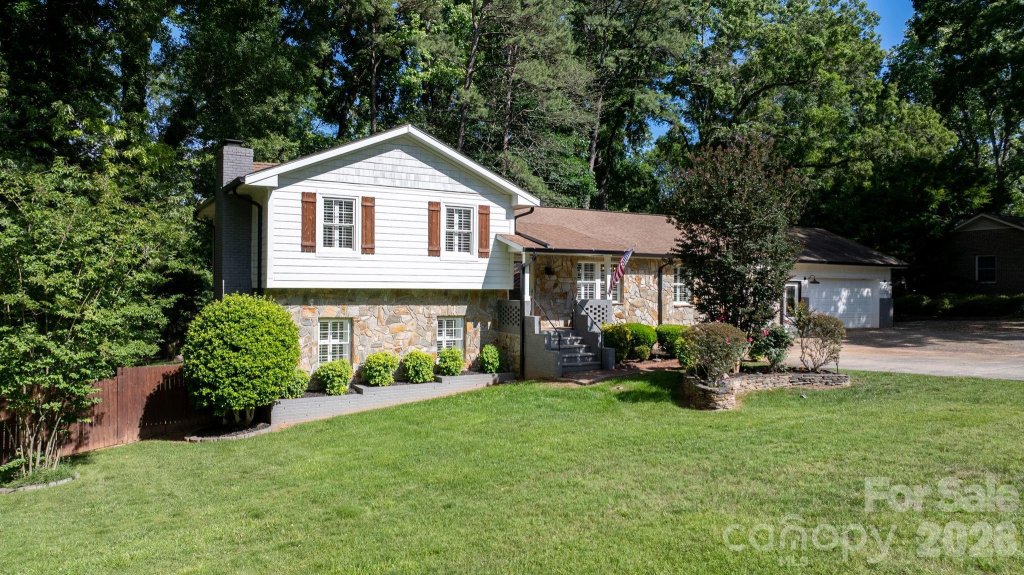 Springwater, Matthews community