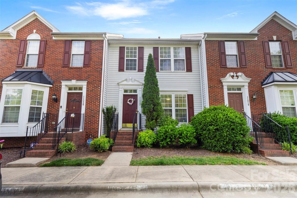Garden Oaks, Charlotte community