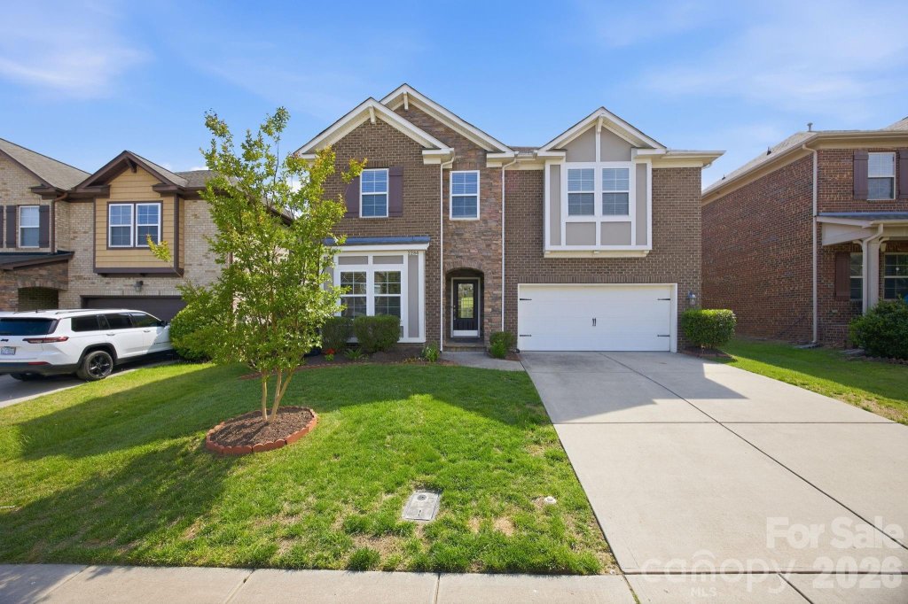 Christenbury Mews, Concord community