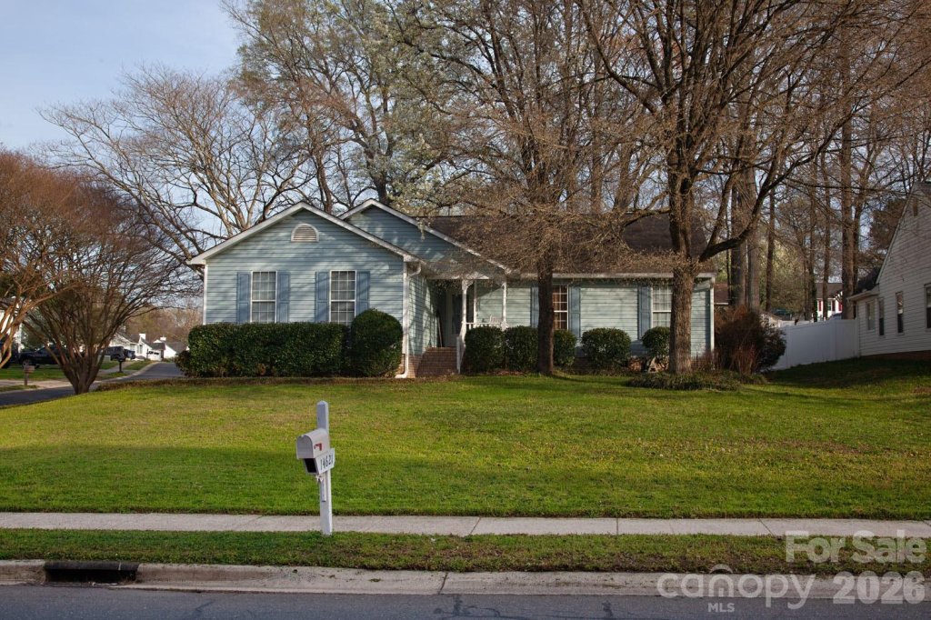 Southbridge, Charlotte community