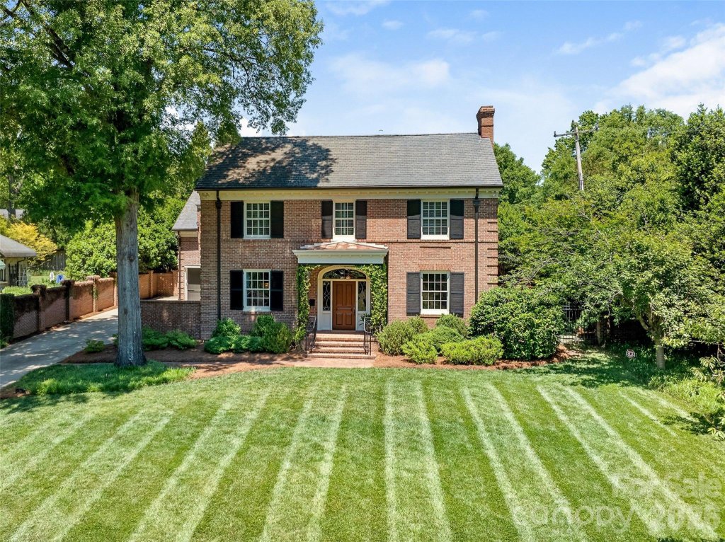 714 Edgehill Road