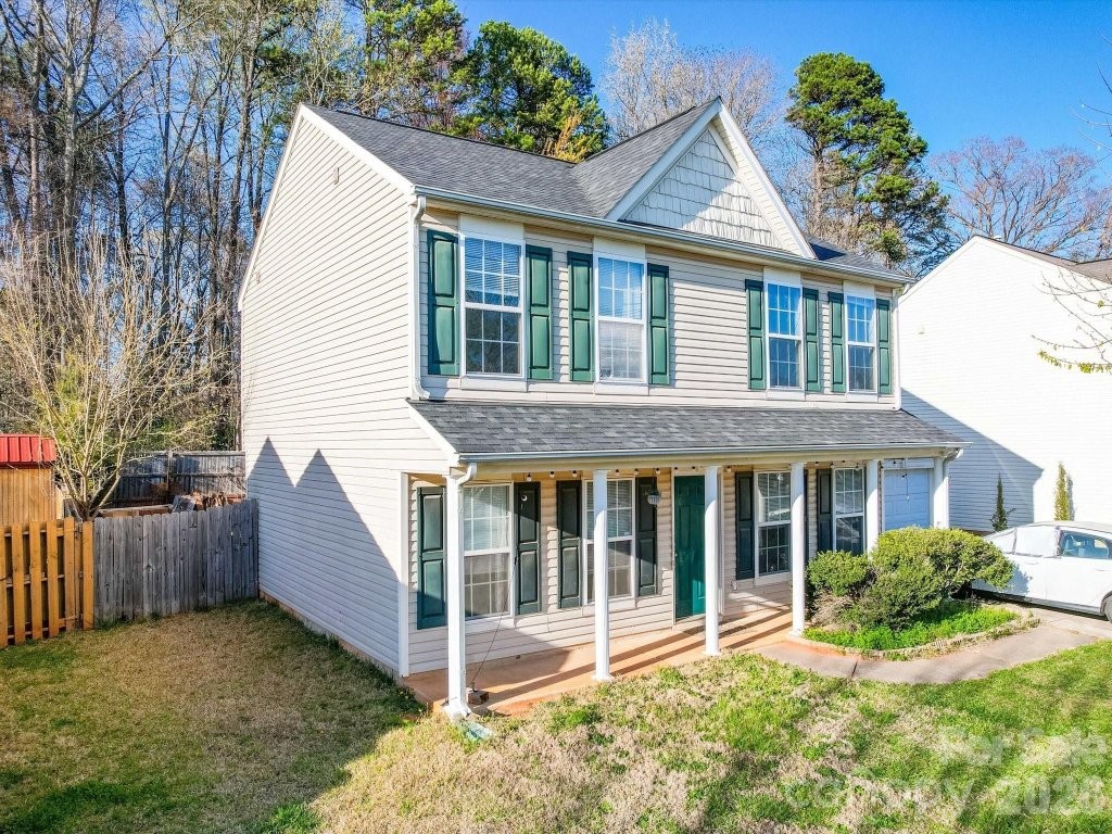 Peachtree Hills, Charlotte community