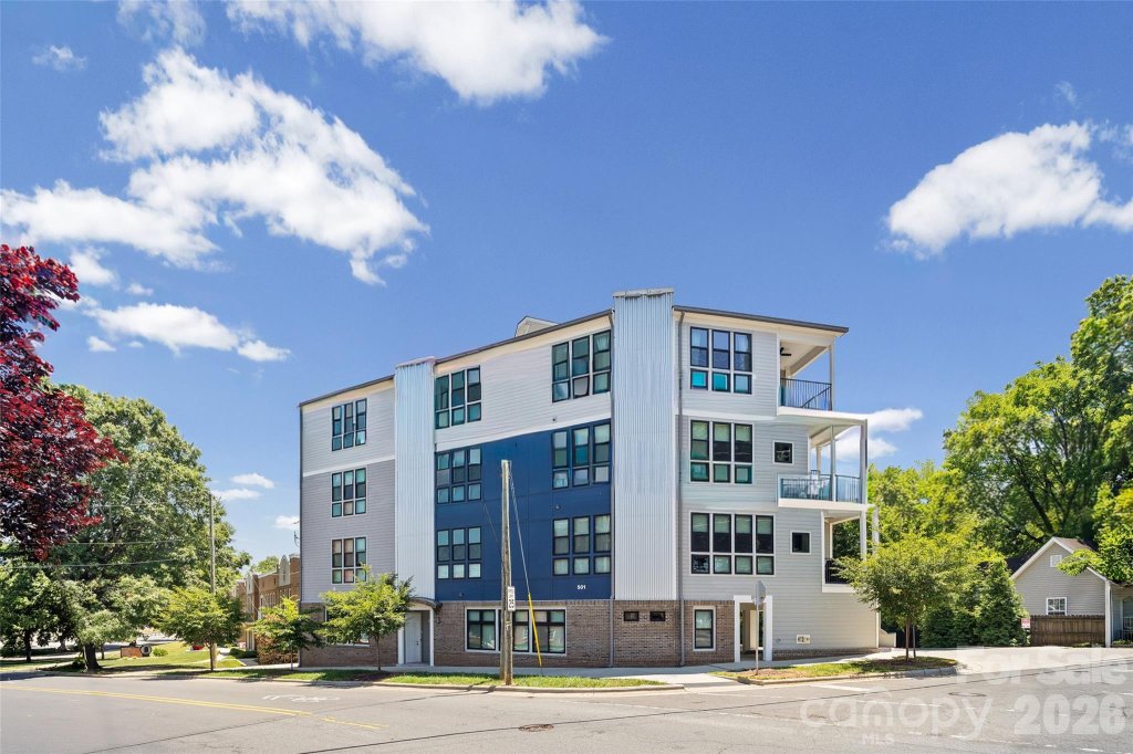 501 E 37th Street