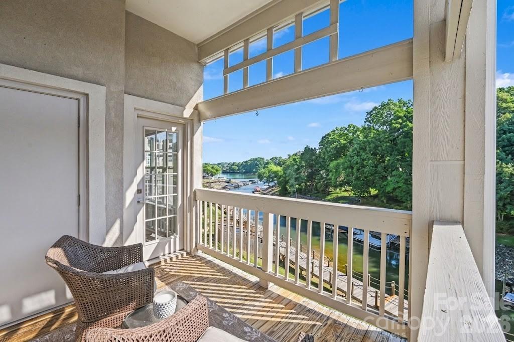 108 Pier 33 Drive