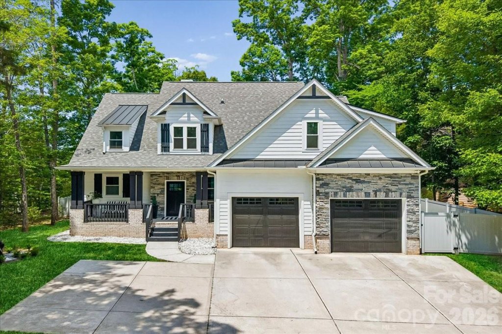 The Preserve At Kinsley Lakes, Charlotte community