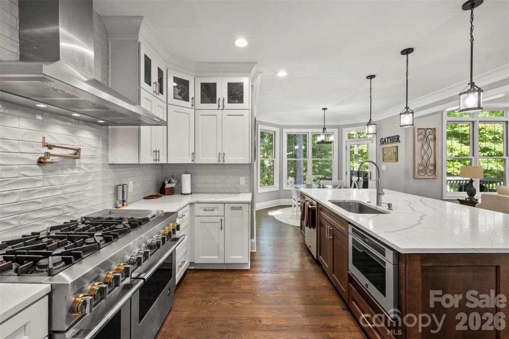 7653 Juniper Lane