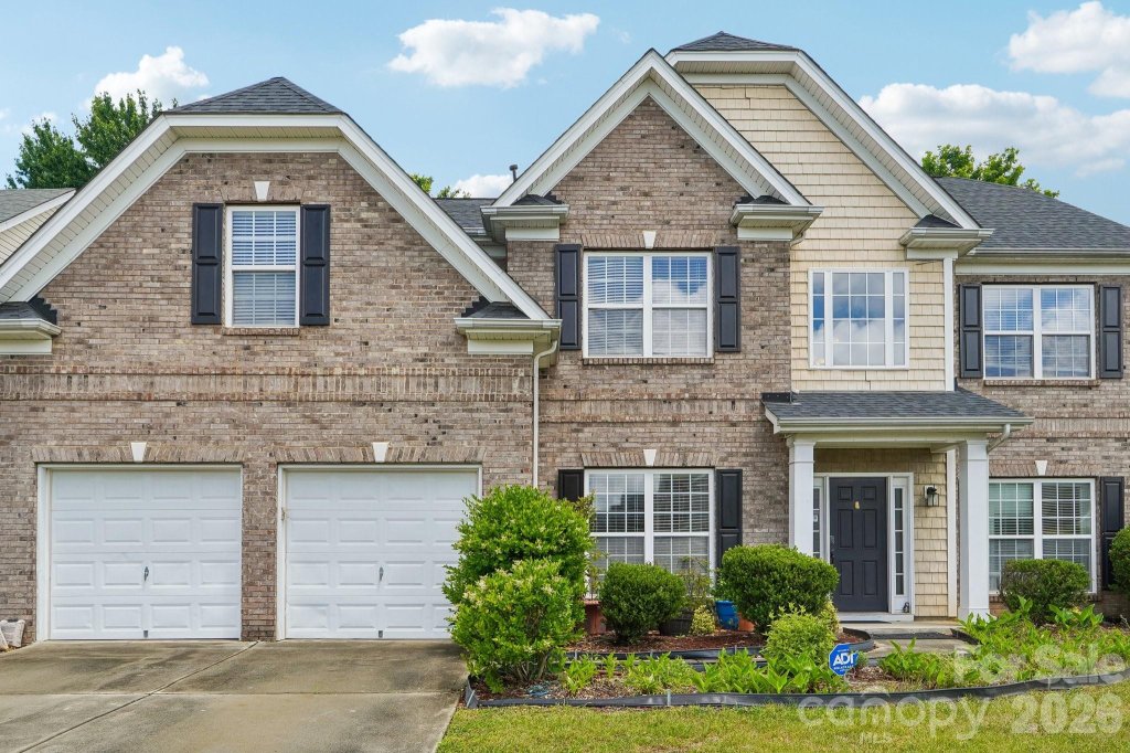 Moss Creek Village, Concord community